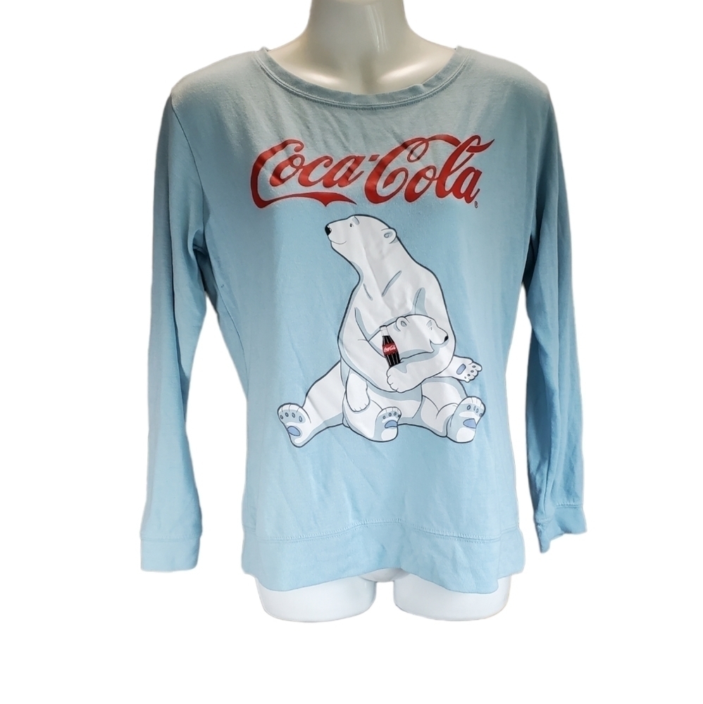 COCA COLA graphic tee polar bear M